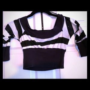 Super Cute 3/4 Sleeve Crop Top